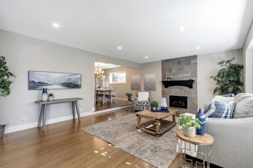 1685 Grizilo Dr, San Jose CA  95124-1920 exterior