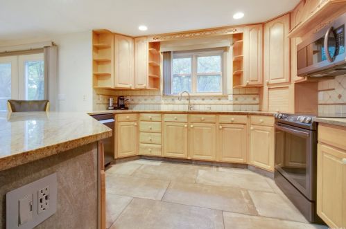 162 Miller Place Rd, Miller Place NY  11764-2803 exterior