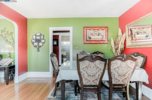 2708 Humboldt Ave, Oakland CA  94602-3635 exterior