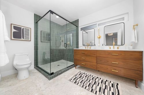 5253 Countryside Dr, San Diego CA  92115-2136 exterior