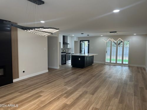 8225 Whitton Ave, Scottsdale AZ  85251-5823 exterior