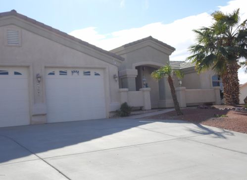 3090 Applewood Dr, Lake Havasu City, AZ 86404-2379