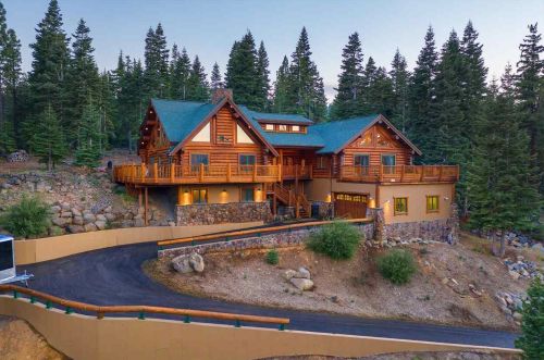 13787 Pathway Ave, Truckee, CA 96161-6226