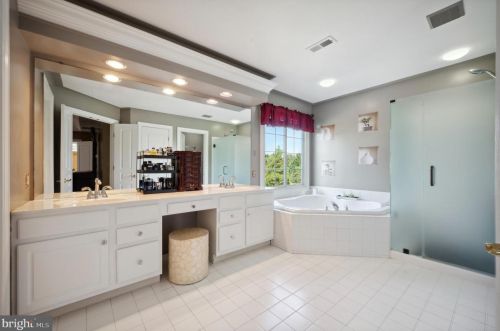 1306 Stoney Riv Dr, Prospectville PA 19002-1161 exterior