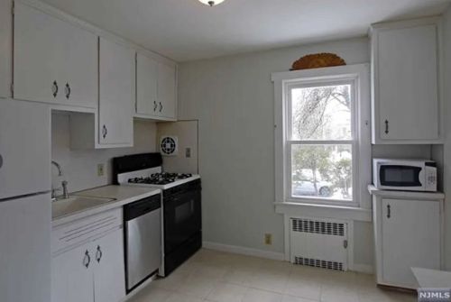 458 Springfield Ave, Berkeley Heights NJ  07922-1187 exterior