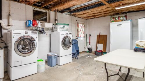 2306 Wesley Chapel Rd, Zanesville OH  43701-9334 exterior