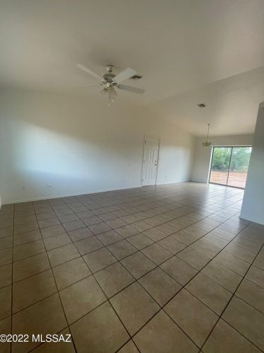 1554 Pinguinos Ct, Nogales, AZ 85648-7806