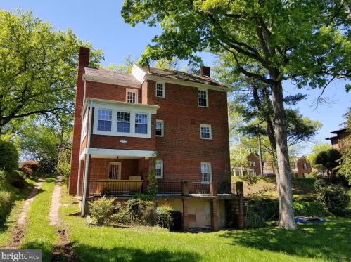 3370 Highwood Dr, Washington, DC 20020-2310