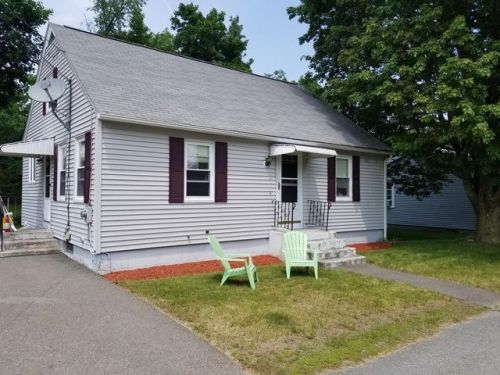 7 Leonard St, Shirley, MA 01464-2418