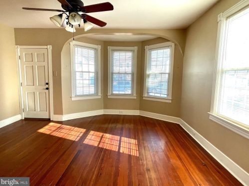 75 Atlantic Ave, Columbus, NJ 08022-1207