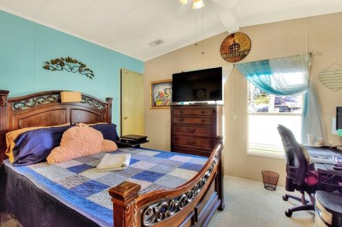 4826 Colonnades Cir, Lakeland FL  33811-1526 exterior