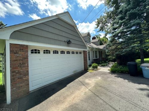 421 River Rd, Chatham Township, NJ 07928-1228