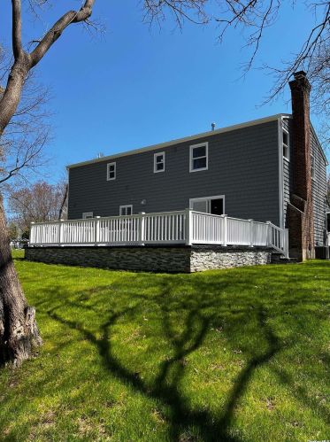 5 Niewood Dr, Panamoka NY  11961-3102 exterior