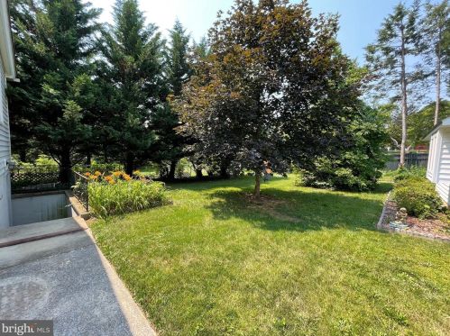 504 Church St, Charles Town WV  25414-1314 exterior