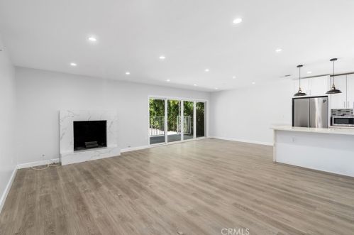 6747 Blewett Ave, Van Nuys CA  91406-6014 exterior