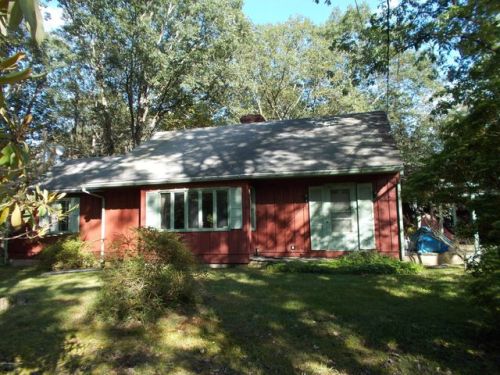 105 Birch Ln, Cresco PA  18326-7853 exterior