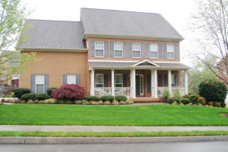 12738 Early Woods Ln, Knoxville, TN 37922-6689