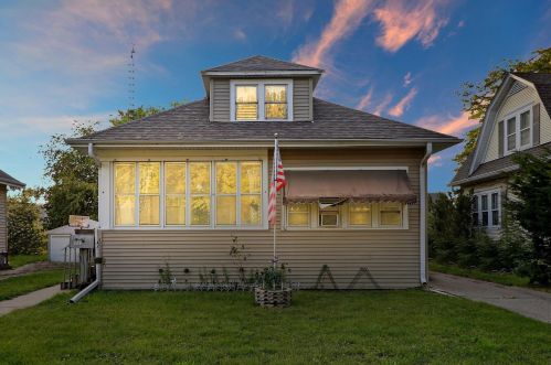 5108 28th Ave, Kenosha WI  53140-3004 exterior