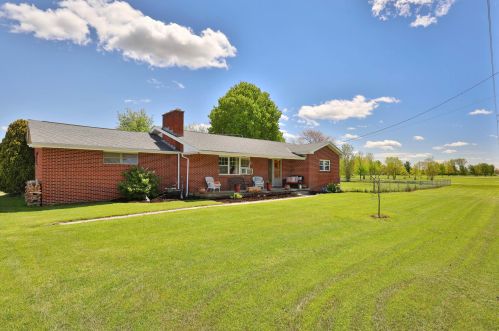 2344 Troy Rd, Delaware, OH 43015-9737