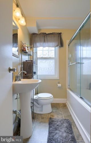 45 7th St, Mount Wolf PA  17347 exterior