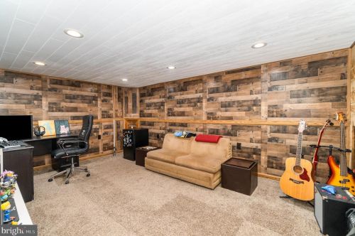 615 Gates Ln, West Enola PA  17025-1600 exterior