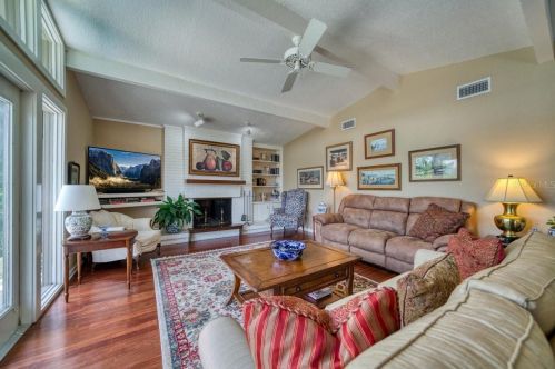 936 Wedgewood Ln, Lakeland FL  33813-1763 exterior