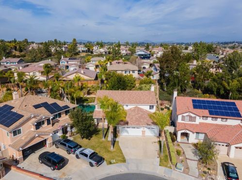 43020 Noble Ct, Temecula CA  92592-4385 exterior