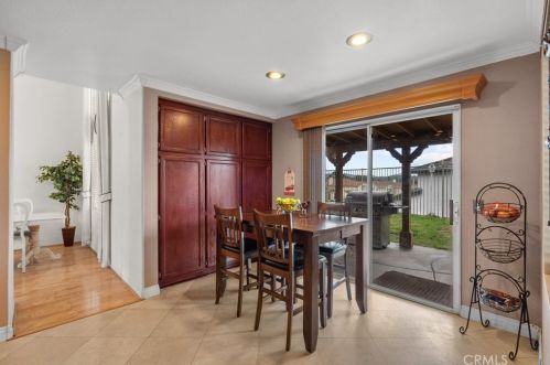 30508 Park Vista Dr, Santa Clarita CA  91384-3795 exterior