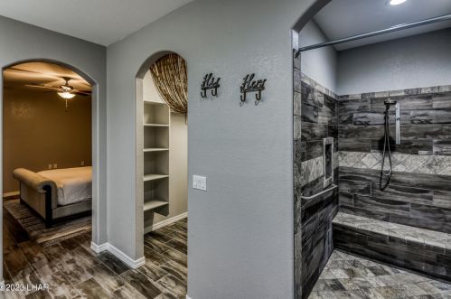 160 Cypress Dr, Lake Havasu City AZ  86403-6813 exterior