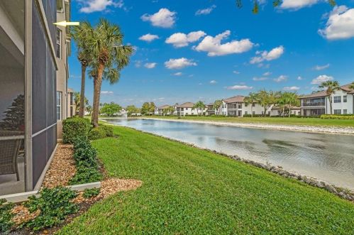 4740 Stratford Ct, Naples FL  34105-6689 exterior