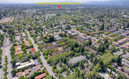 1960 San Ramon Ave, Mountain View CA  94043-2960 exterior