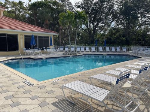 1035 Tarpon Cove Dr, Naples FL  34110-3623 exterior