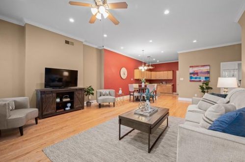 648 6th St, Oakmont PA  15139-1515 exterior