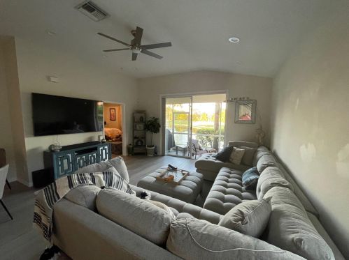 111 Coconut Key Ln, Delray Beach FL  33484-8832 exterior