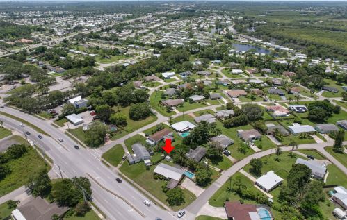774 Prima Vista Blvd, Fort Pierce FL  34952-2275 exterior