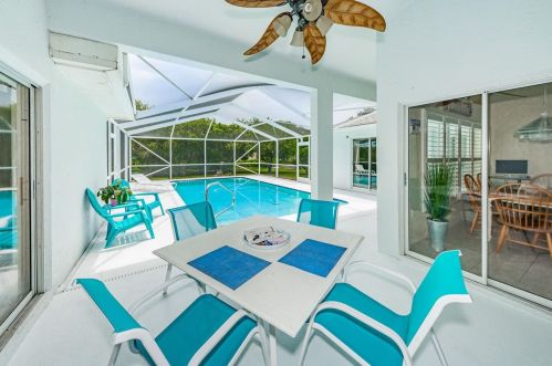 1863 Kinsmere Dr, New Port Richey FL  34655-4539 exterior