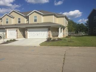 15003 64th St, Shawnee Mission KS  66216-2712 exterior