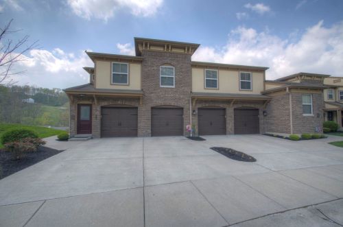 2435 Rolling Hills Dr, Covington, KY 41017-5151