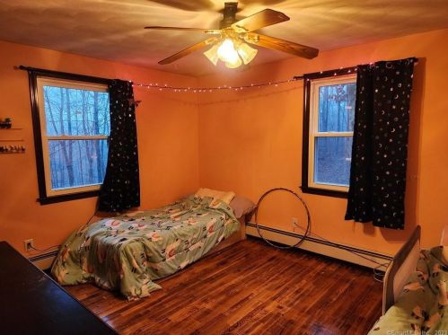 67 Old Windham Rd, South Windham CT  06266-1135 exterior