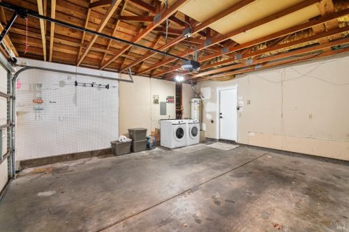 101 Fairoaks Dr, Vacaville CA  95688-5319 exterior