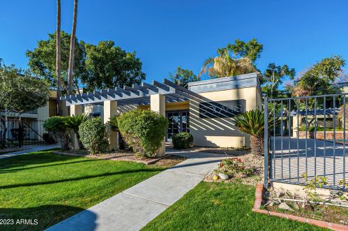 740 Elm St, Phoenix AZ  85013-2416 exterior