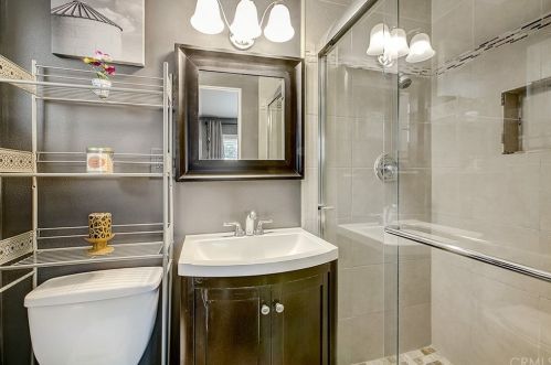 5974 Boone Ct, Riverside CA  92506-1721 exterior