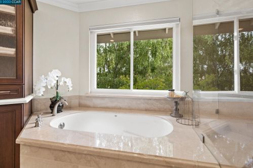 1194 Canyon Side Ave, San Ramon CA 94582-4556 exterior