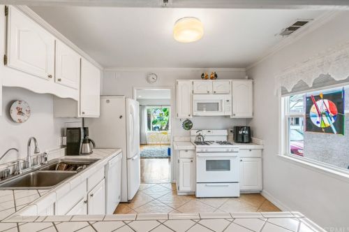 13818 Mcnab Ave, Bellflower CA 90706-2743 exterior