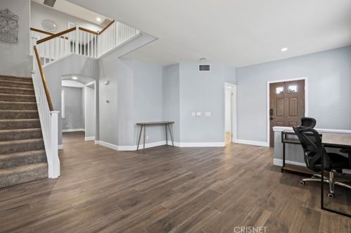 27836 Mariposa Ln, Santa Clarita CA  91384-4114 exterior