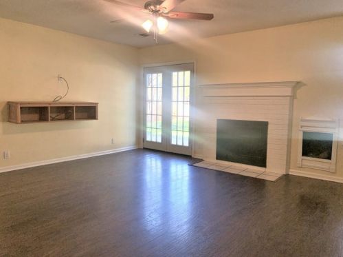 805 Sabinas Ct, Georgetown TX  78628-1700 exterior