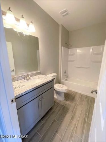 1351 9 Ave, Tucson AZ 85701-2504 exterior