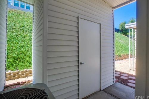 525 El Norte Pkwy, Escondido CA  92026-3902 exterior