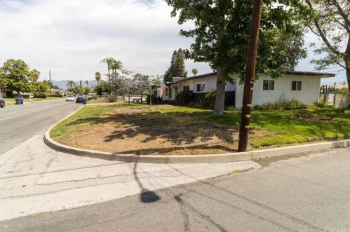 921 Sage Ave, Rialto, CA 92376-4411