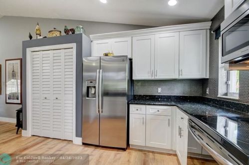 16217 93rd Rd, Town Of Loxahatchee Groves FL  33470-5177 exterior